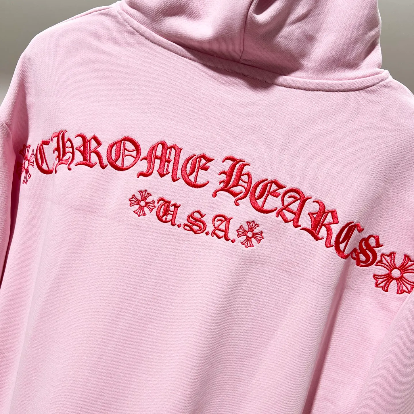 P260 chrome hearts/Chrome Hearts 420g pure cotton hooded sweatshirt, classic Sanskrit letter LOGO embroidery on the front and back, official synchronization, 1:1 original mold opening, fashionable personality, versatile trend, pure original quality, original washed fabric, tag, collar label, washed wheat, three complete standards, color: black, white, pink. Size: XS-L